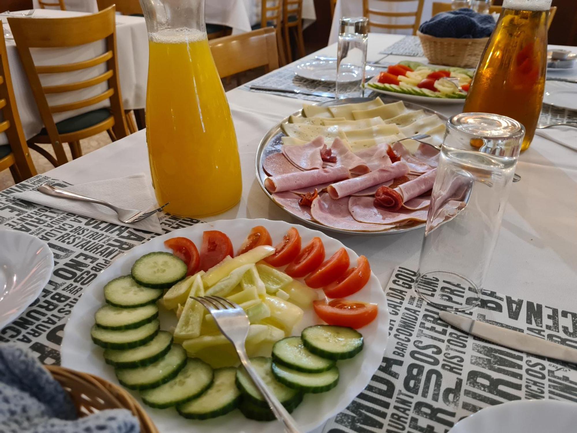 Hotel Oroszlan Szigetvár エクステリア 写真